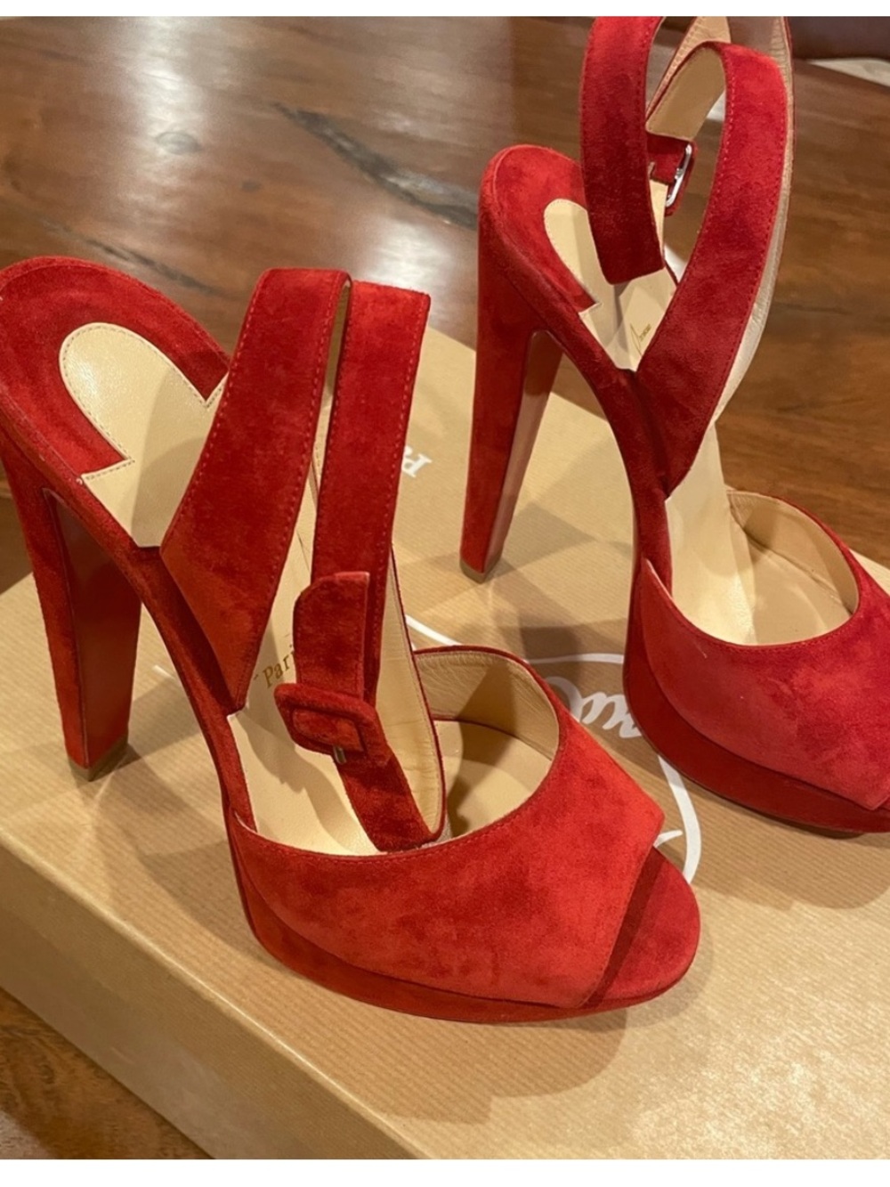 Christian Louboutin size 39.5 high heels - Picture 6 of 10